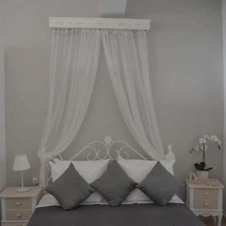 Anezinas Place Apartment Perissa  Ngoại thất bức ảnh