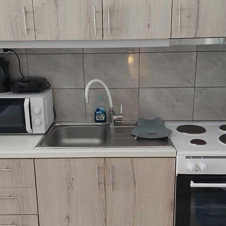 Anezinas Place Apartment Perissa  Ngoại thất bức ảnh