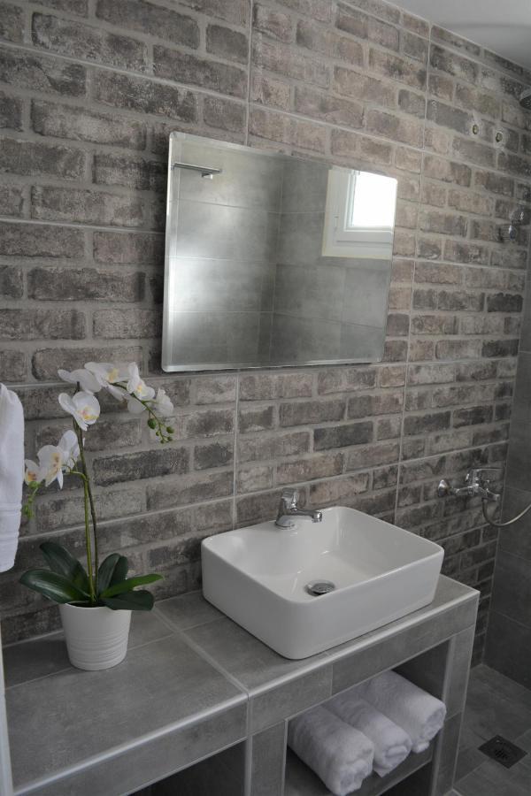 Anezinas Place Apartment Perissa  Ngoại thất bức ảnh