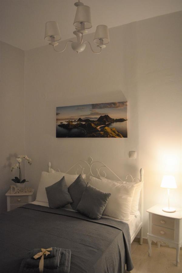 Anezinas Place Apartment Perissa  Ngoại thất bức ảnh