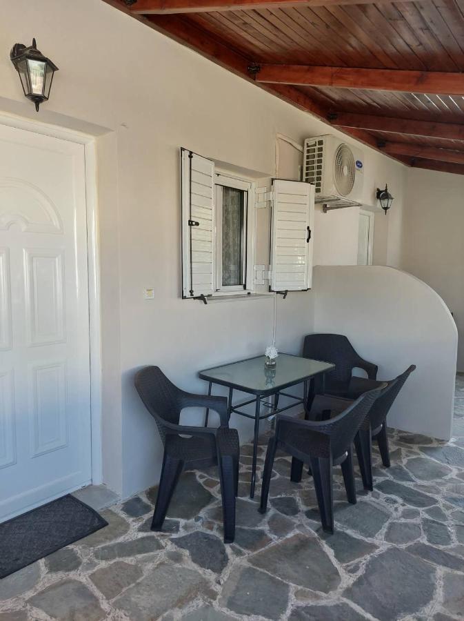Anezinas Place Apartment Perissa  Ngoại thất bức ảnh