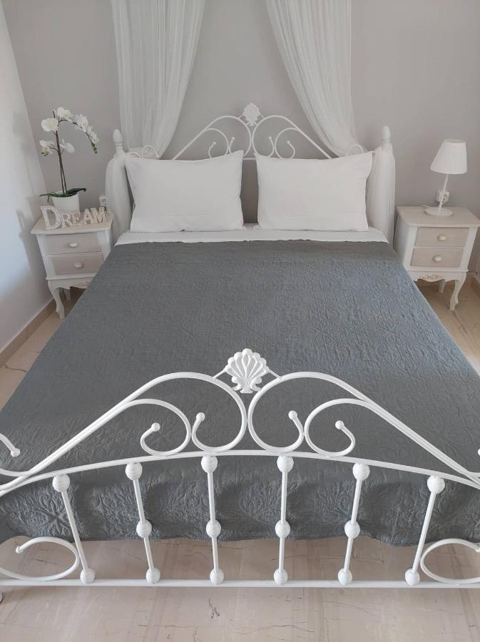 Anezinas Place Apartment Perissa  Ngoại thất bức ảnh